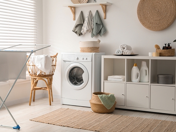 ランドリールームとは何？メリットやデメリット、サンルームとの違い、配置選びのコツを解説
    