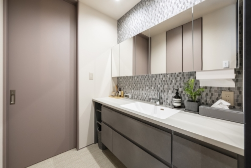 ハーフ吹き抜けの家のキッチン