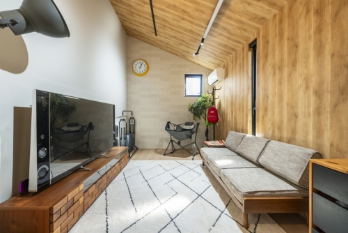 ハーフ吹き抜けの家のキッチン