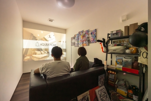 大きな庭が第二のリビングになる家