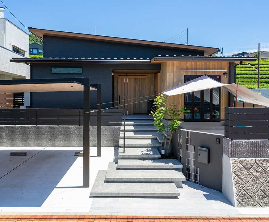 超空間の平屋 ワンフロアで叶える高天井×大開口住宅