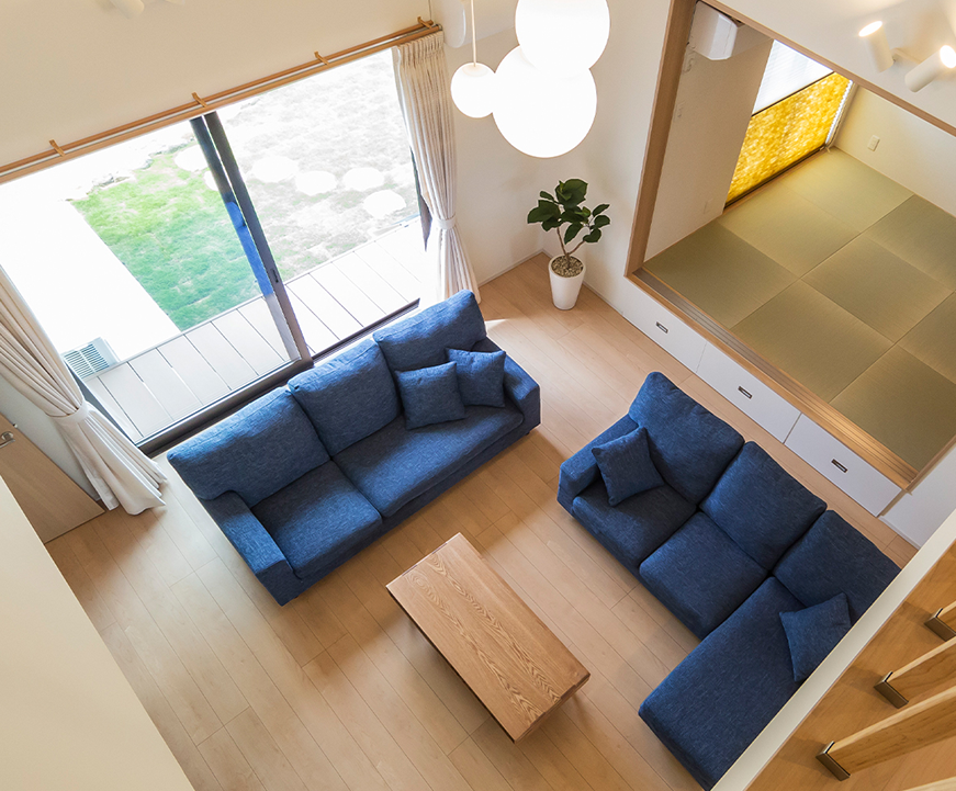 超空間の平屋 ワンフロアで叶える高天井×大開口住宅