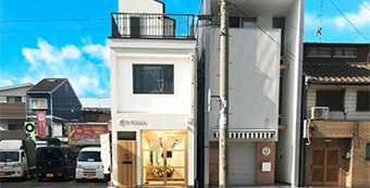株式会社シーキューブ